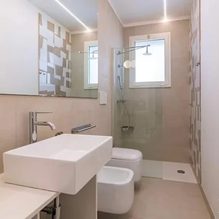 Skyline- * أوترانتو